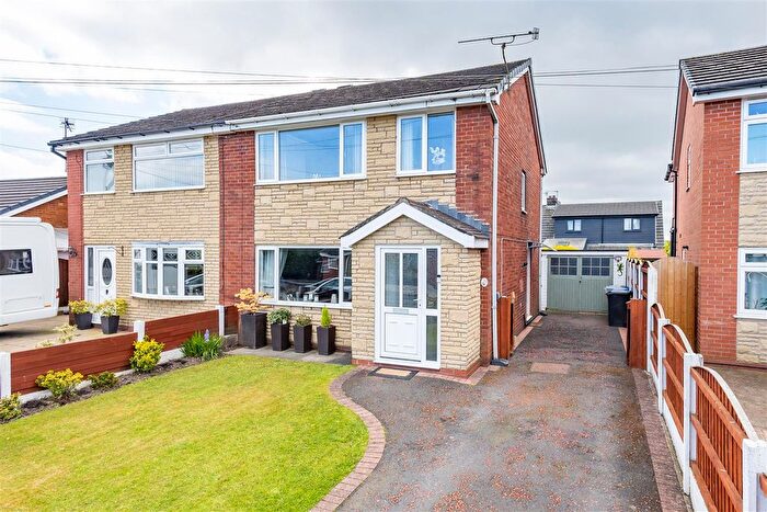 3 Bedroom Semi-detached House For Sale In Holly Crescent, Coppull, Chorley, PR7