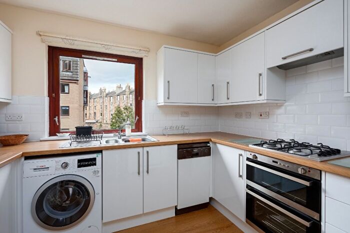 2 Bedroom Flat To Rent In Belhaven Place, Morningside, Edinburgh, EH10