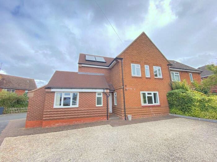 6 Bedroom Detached House To Rent In Queensway, Leamington Spa, CV31