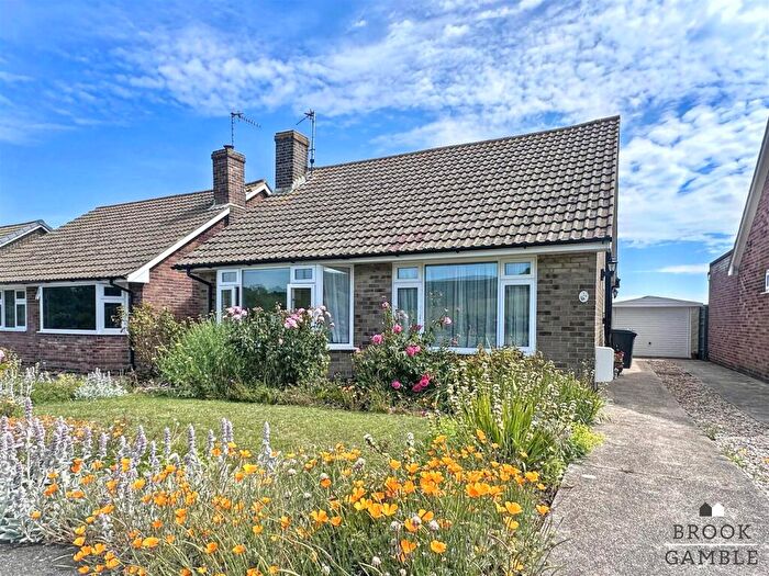 2 Bedroom Bungalow For Sale In Cornmill Gardens, Polegate, BN26
