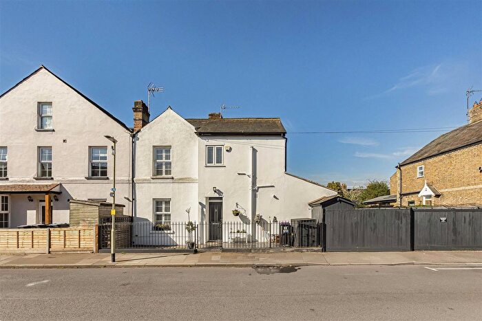 2 Bedroom End Terrace House For Sale In Raynham Street, Hertford, SG13