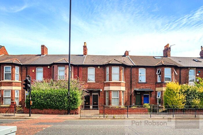 2 Bedroom Apartment To Rent In Chillingham Road, Heaton, Newcastle Upon Tyne, NE6