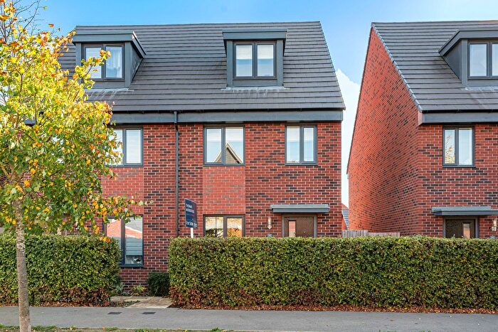 3 Bedroom Semi Detached House For Sale In Elder Way, Wantage, OX12