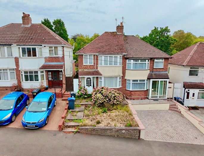 3 Bedroom Semi Detached House For Sale In Woolacombe Lodge Road, Selly Oak, Birmingham, B29
