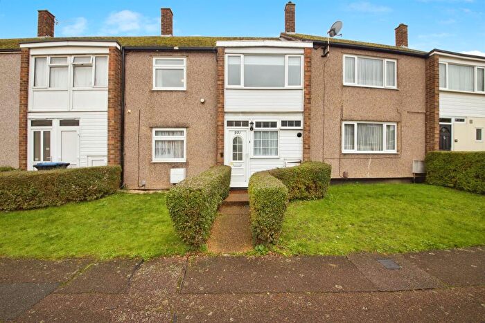 3 Bedroom Terraced House For Sale In Rivermill, Harlow, CM20