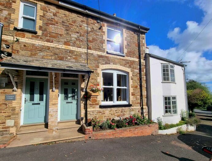 2 Bedroom Terraced House For Sale In Carnbrae, Abbotsham, EX39