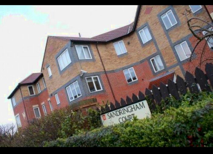 2 Bedroom Flat To Rent In Sandringham Court, Sheriffs Close, Gateshead, NE10