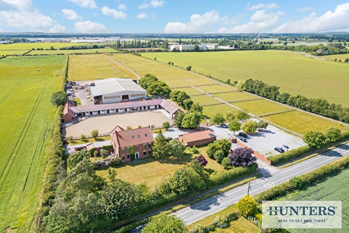 4 Bedroom Equestrian Property For Sale In Long Lane, Pollington, Goole, DN14