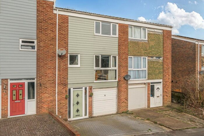 3 Bedroom Terraced House For Sale In Oxenden Road, Folkestone, CT20