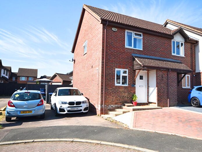 2 Bedroom End Of Terrace House For Sale In Aster Close, Northampton, NN3