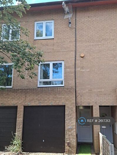 4 Bedroom Terraced House To Rent In Polruan Place, Fishermead, Milton Keynes, MK6