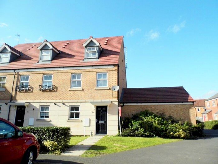 3 Bedroom Town House To Rent In Kedleston Road, Grantham NG31