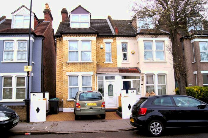 4 Bedroom Semi-Detached House To Rent In Saxon Road, South Norwood, SE25