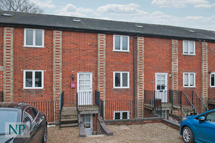 3 Bedroom Town House For Sale In Maltings Close, Bures, CO8
