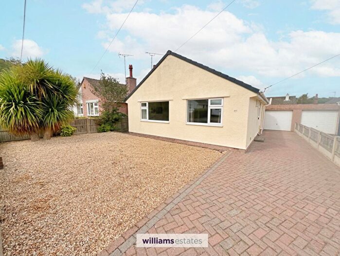 2 Bedroom Detached Bungalow For Sale In The Links, Gwernaffield, CH7