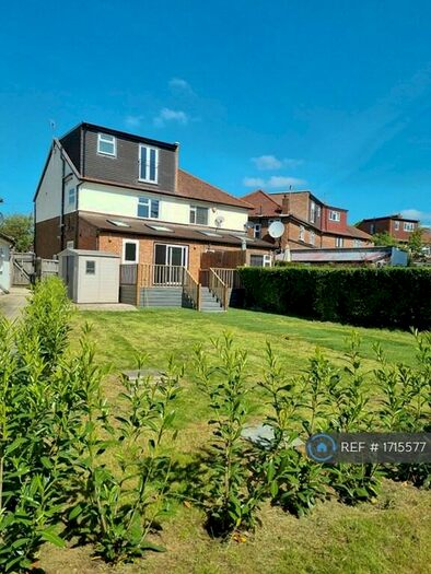 5 Bedroom Semi-Detached House To Rent In Poolsford Road, London, NW9