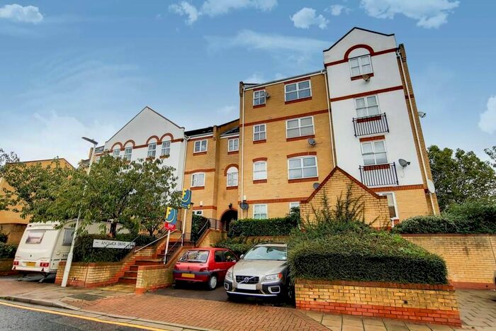 2 Bedroom Flat To Rent In Angelica Drive, Beckton, E6