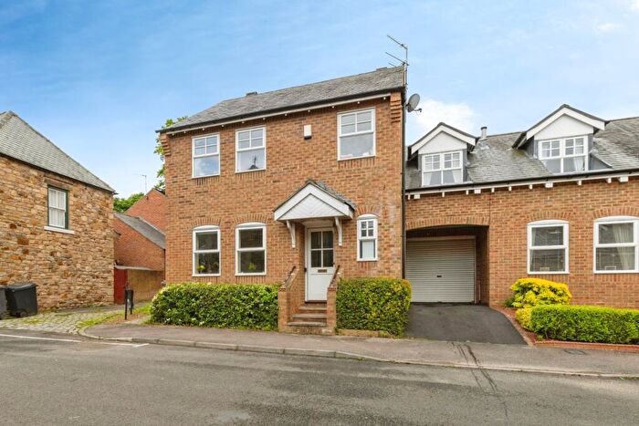 3 Bedroom Detached House For Sale In St. Giles Close, Gilesgate, Durham, DH1