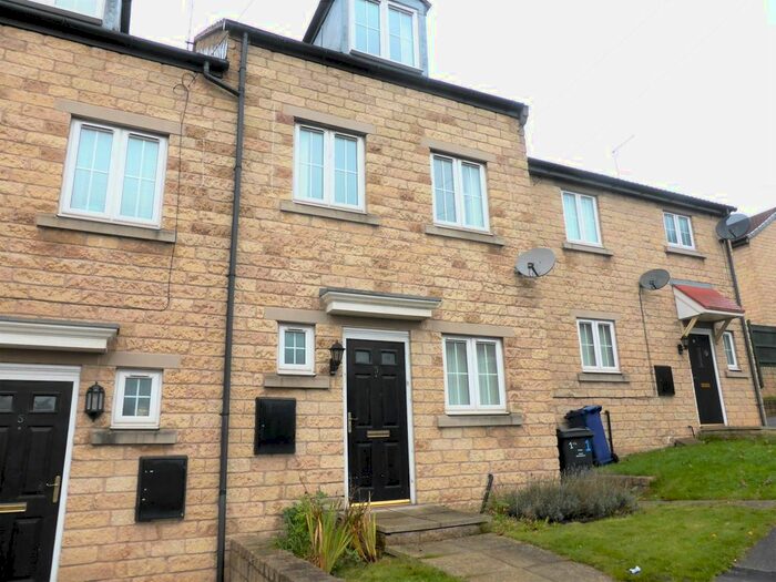3 Bedroom Terraced House To Rent In Wentworth Road, Jump, Barnsley, S74