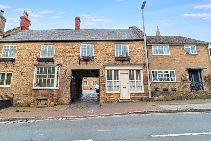 2 Bedroom Terraced House For Sale In South Street, Crewkerne, TA18