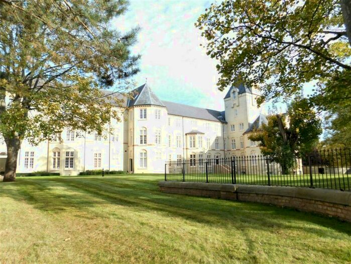 2 Bedroom Apartment To Rent In Kingsley Avenue, Fairfield, Hitchin, SG5