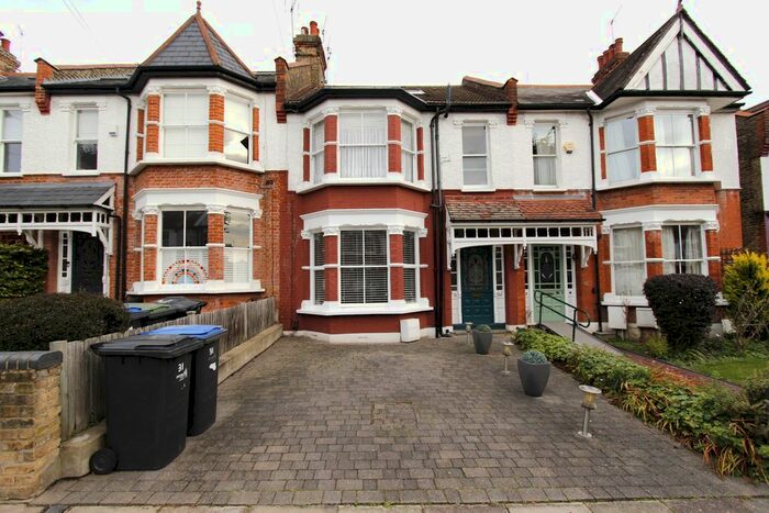 1 Bedroom Maisonette To Rent In Radcliffe Road, London, N21