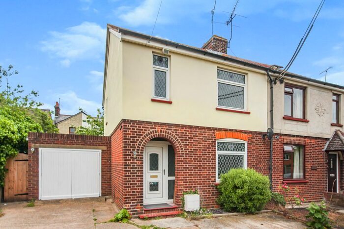 3 Bedroom Semi-Detached House To Rent In Bernside, Notley Road, Braintree, CM7