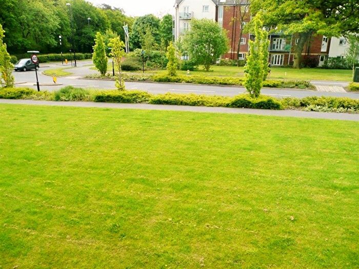 2 Bedroom Flat For Sale In Monticello Way, Bannerbrook Park, Tile Hill, Coventry, CV4