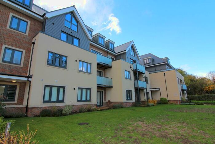 2 Bedroom Apartment To Rent In Institute Road, Taplow, SL6