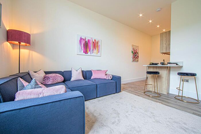 2 Bedroom Apartment For Sale In Mill, Oldham Road, Ripponden, HX6