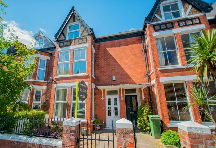 5 Bedroom Terraced House To Rent In Burton Road, Hornsea, HU18