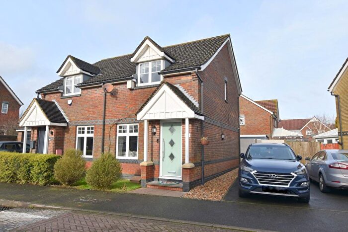 2 Bedroom Semi Detached House For Sale In Kipping Close, Hawkinge, Folkestone, CT18