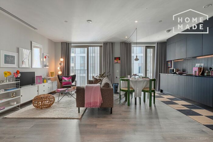1 Bedroom Flat To Rent In Coppermaker Square, Stratford, E20