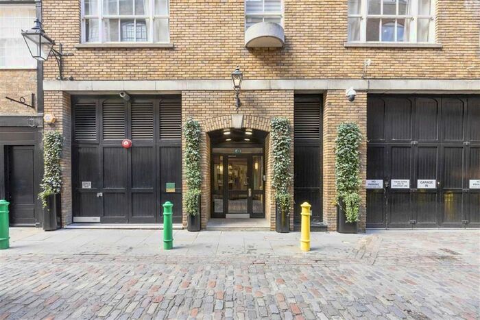 2 Bedroom Flat To Rent In Floral Street, London, WC2E