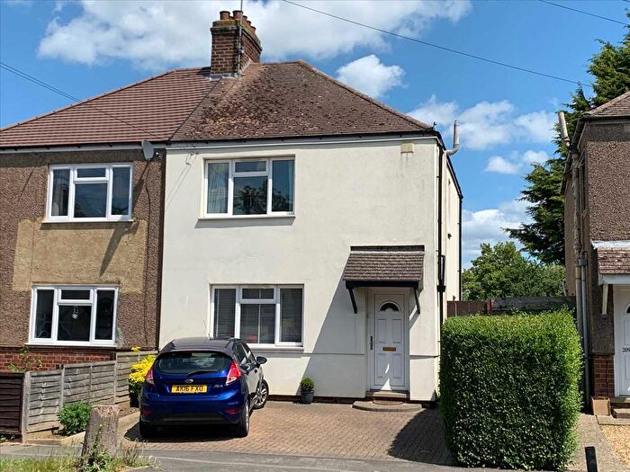 3 Bedroom Semi Detached House For Sale In Windsor Street, Wolverton, Milton Keynes, MK12