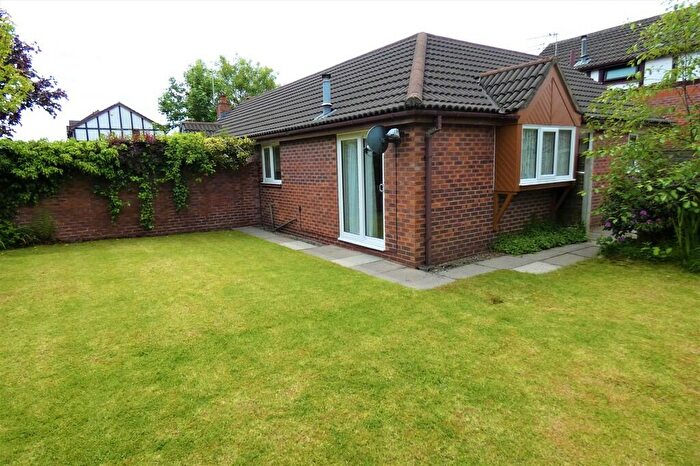 2 Bedroom Semi-Detached Bungalow To Rent In College Court, Preston, PR1