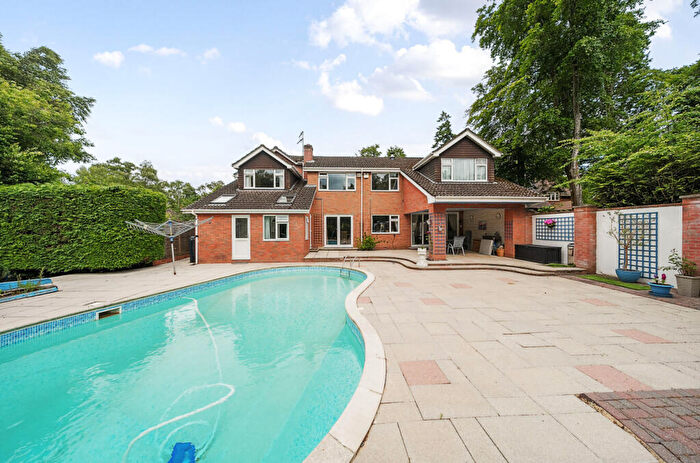 6 Bedroom Detached House For Sale In Lyndhurst Road, Landford, Salisbury, SP5