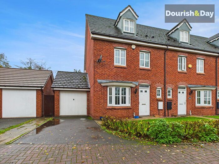 4 Bedroom Semi-Detached House To Rent In Pioneer Way, Stafford, ST17