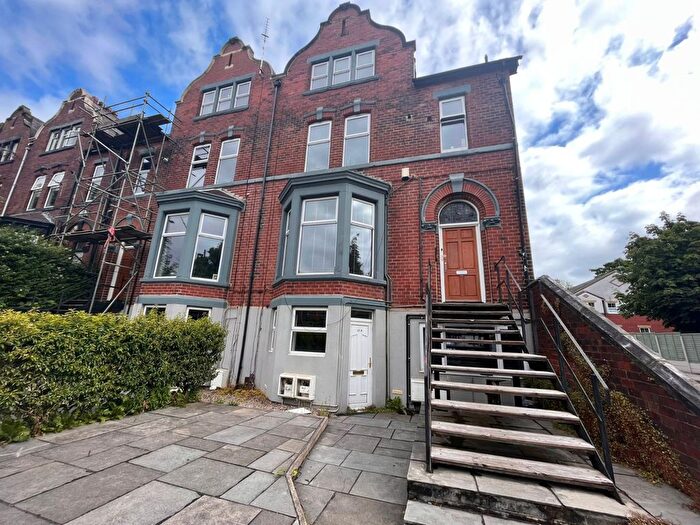 2 Bedroom Flat To Rent In Cardigan Road, Headingley, Leeds, LS6