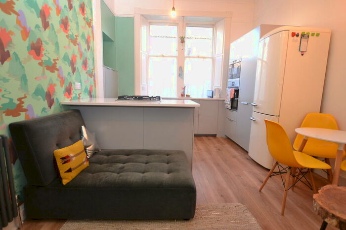 2 Bedroom Flat To Rent In Montgomery Street, Edinburgh, EH7