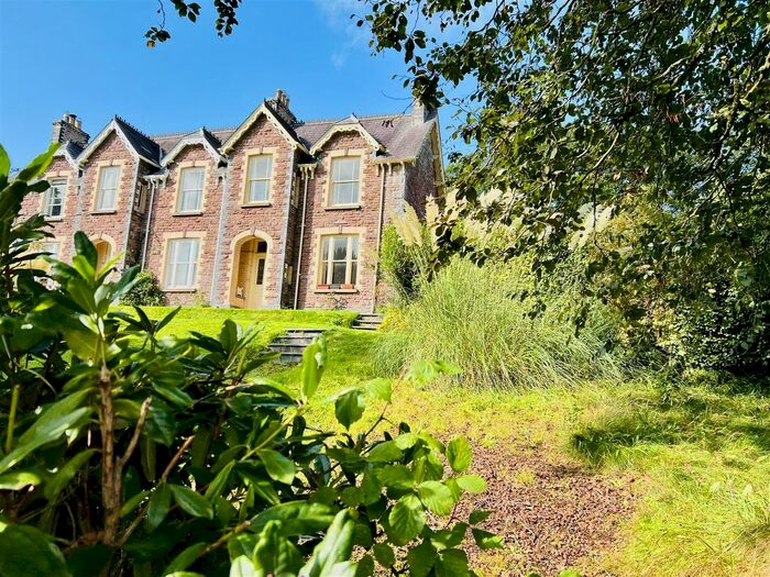 4 Bedroom Property For Sale In Llanwrda, SA19