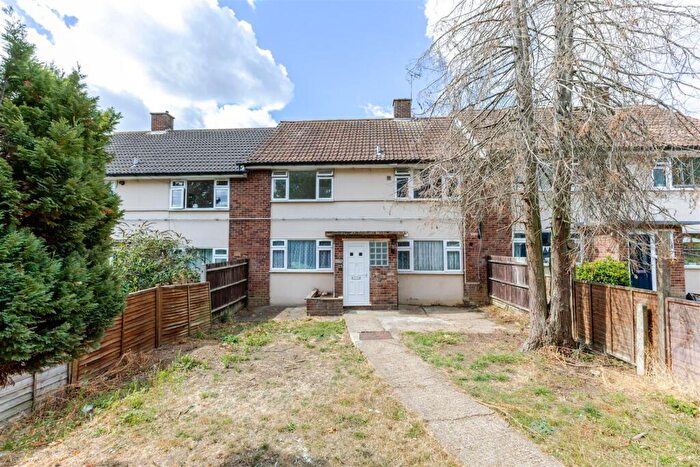2 Bedroom Maisonette For Sale In Southbourne Gardens, Ruislip, HA4