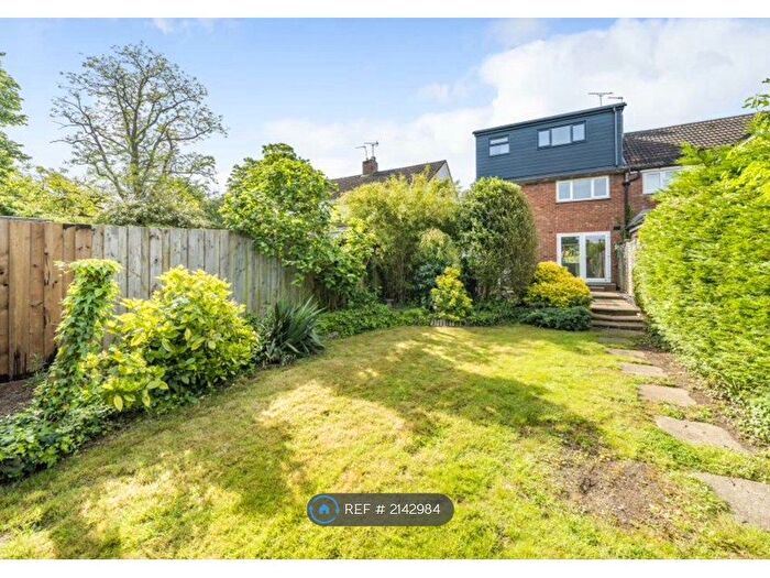 4 Bedroom Semi-Detached House To Rent In Pinnocks Way, Oxford, OX2