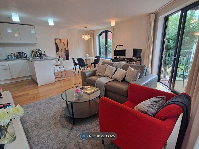 2 Bedroom Flat To Rent In Sugar Lane, London, SE16