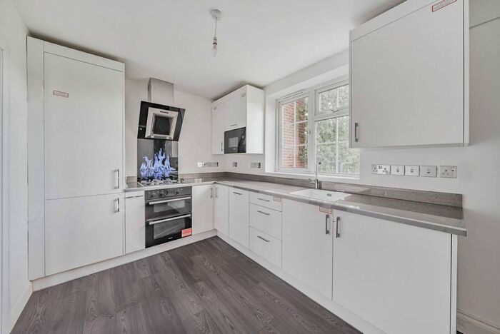 2 Bedroom End Of Terrace House To Rent In Abbots Road, Edgware, HA8