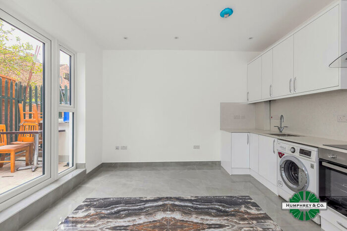 1 Bedroom Flat To Rent In Wordsworth Parade, Green Lanes, London, N8