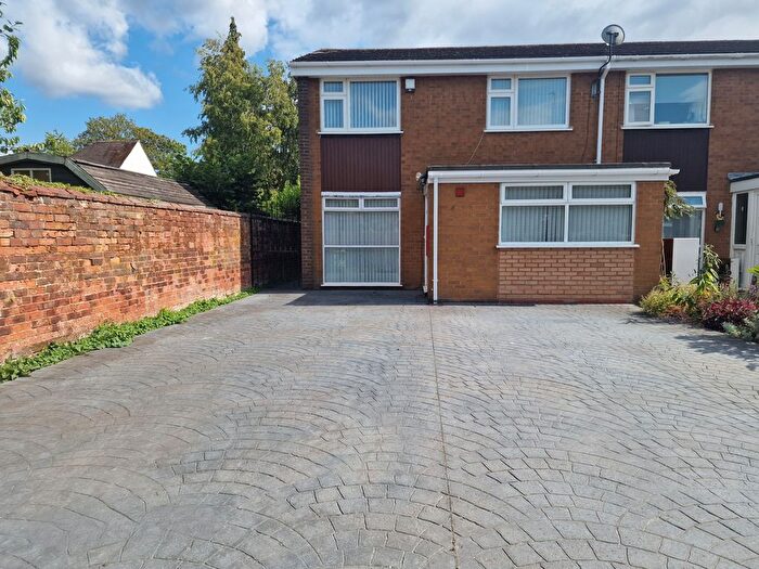 3 Bedroom Semi-Detached House To Rent In Westland Avenue, Wolverhampton, WV3