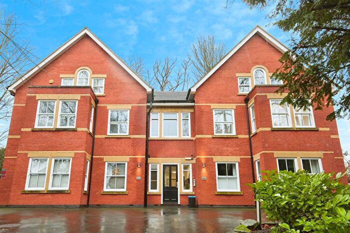 2 Bedroom Flat For Sale In Duffield Road, Derby, DE22