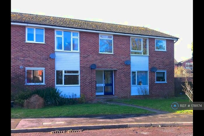 2 Bedroom Flat To Rent In Berkeley Road, Thame, OX9