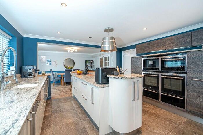 5 Bedroom Detached House For Sale In Whattoff Way, Baston, PE6